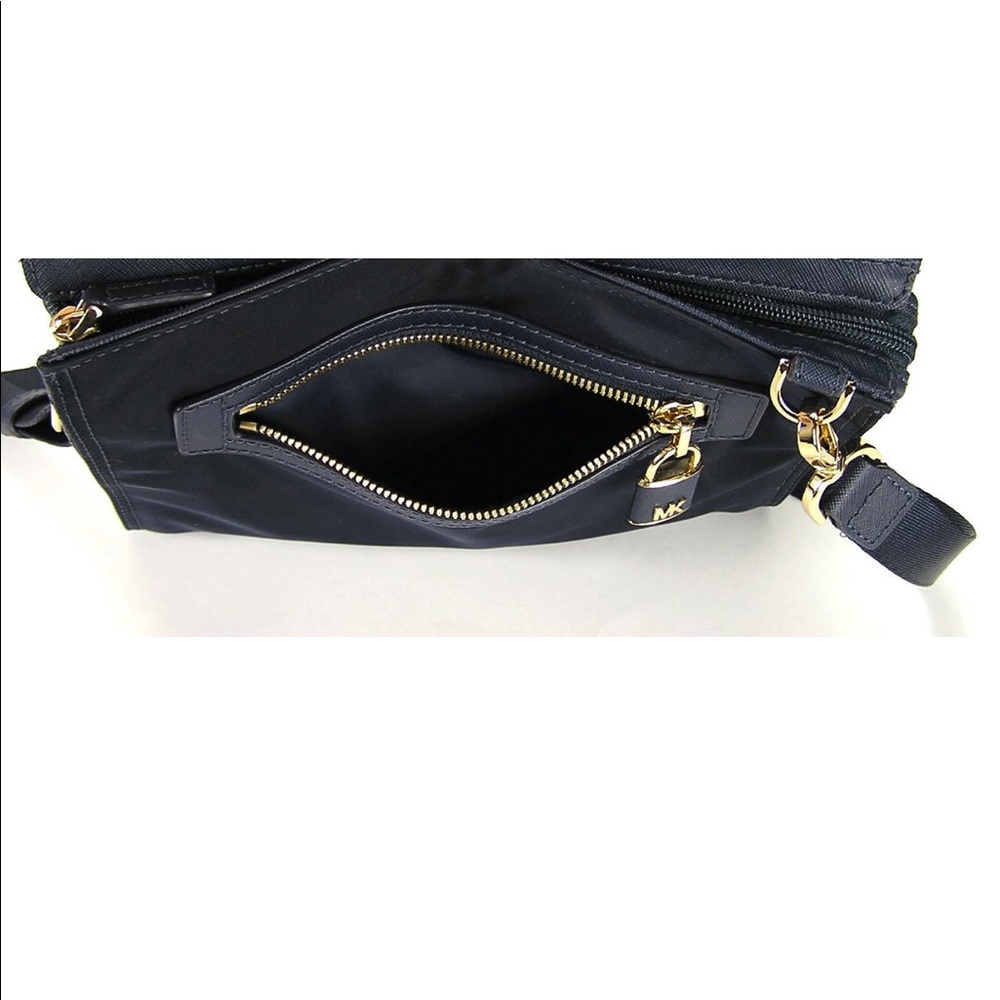 Michael Michael Kors CROSSBODY handbag - Picture 3 of 4